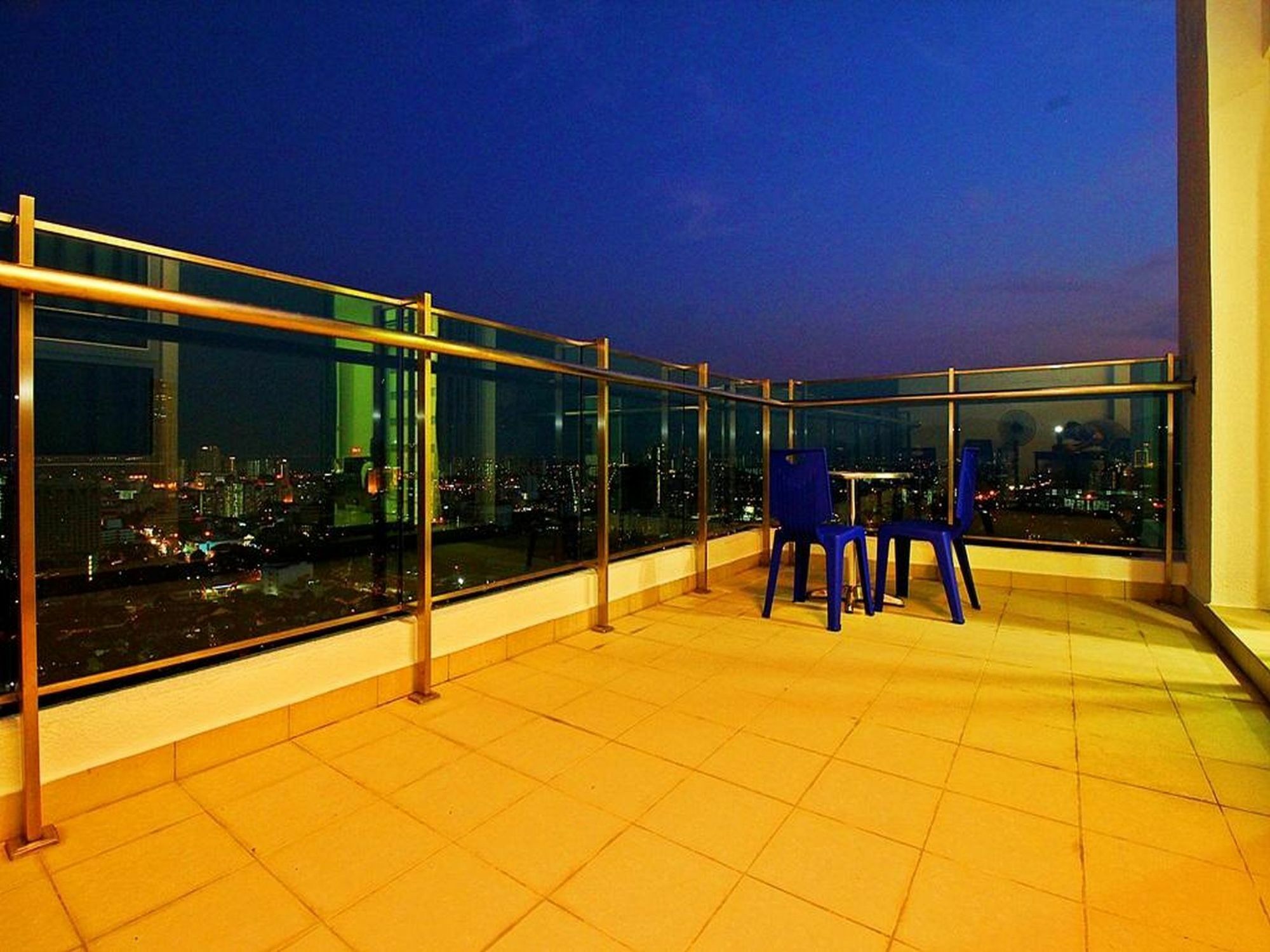 Mansion One Service Apartment Джорджтаун Екстер'єр фото