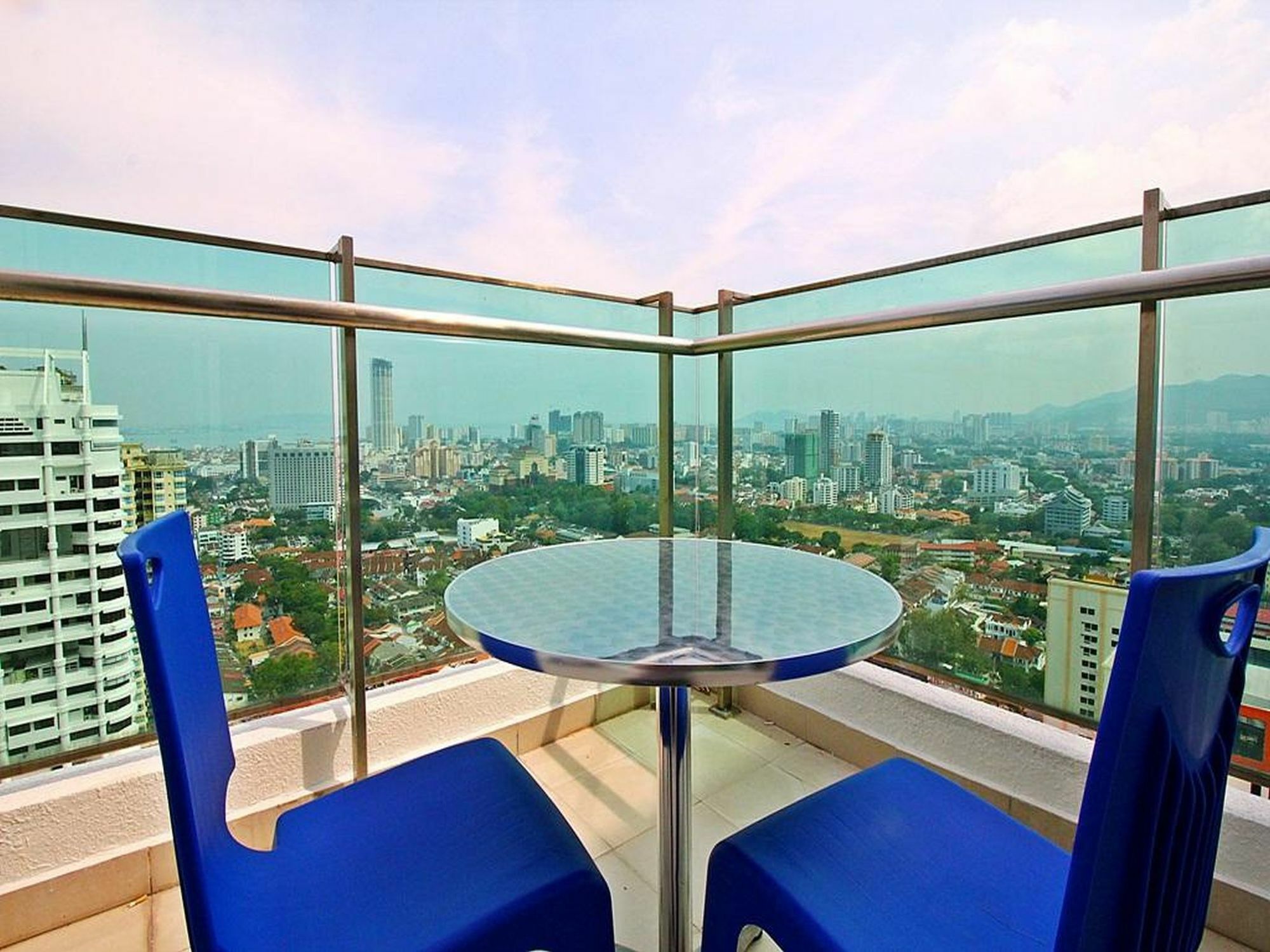 Mansion One Service Apartment Джорджтаун Екстер'єр фото